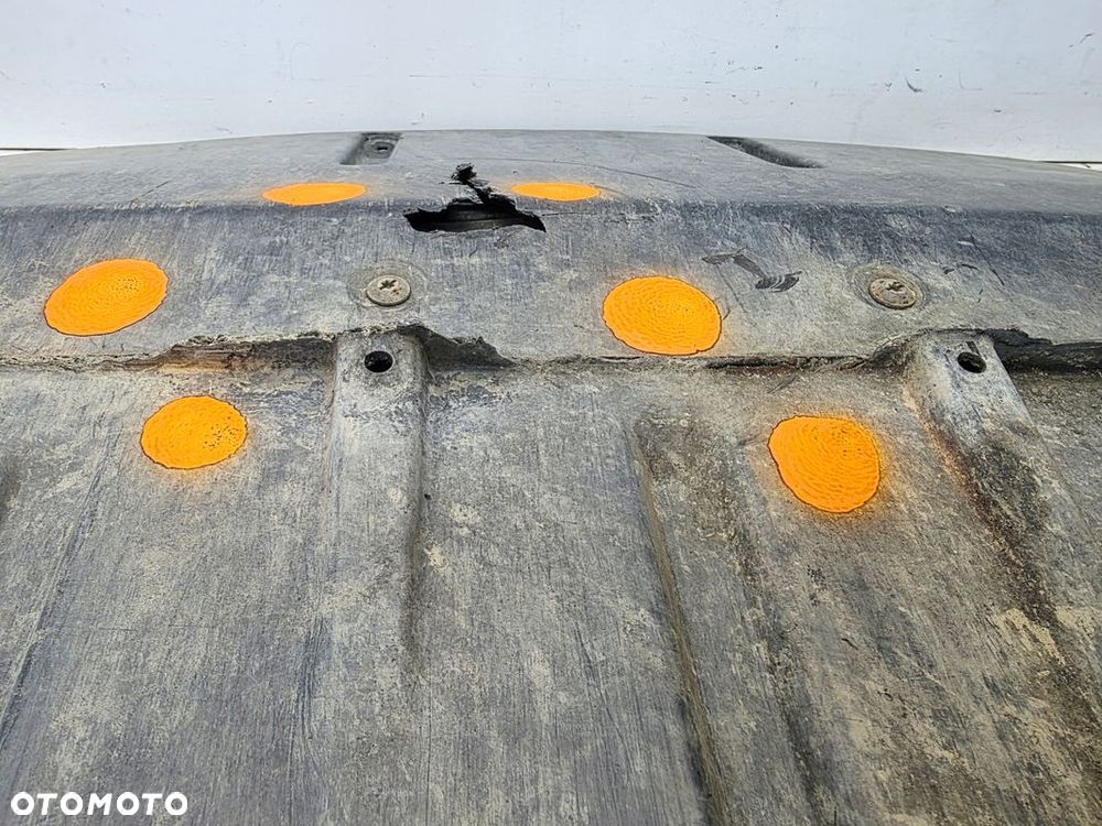 OSŁONA POD SILNIK PŁYTA AUDI Q7 4L 7L8825285 - 6