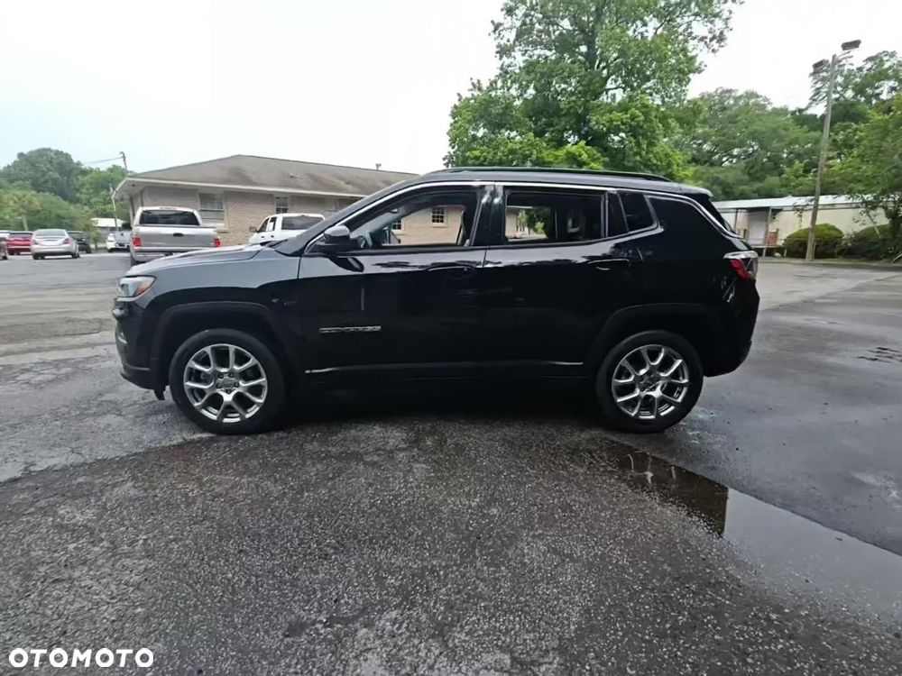 Jeep Compass - 2