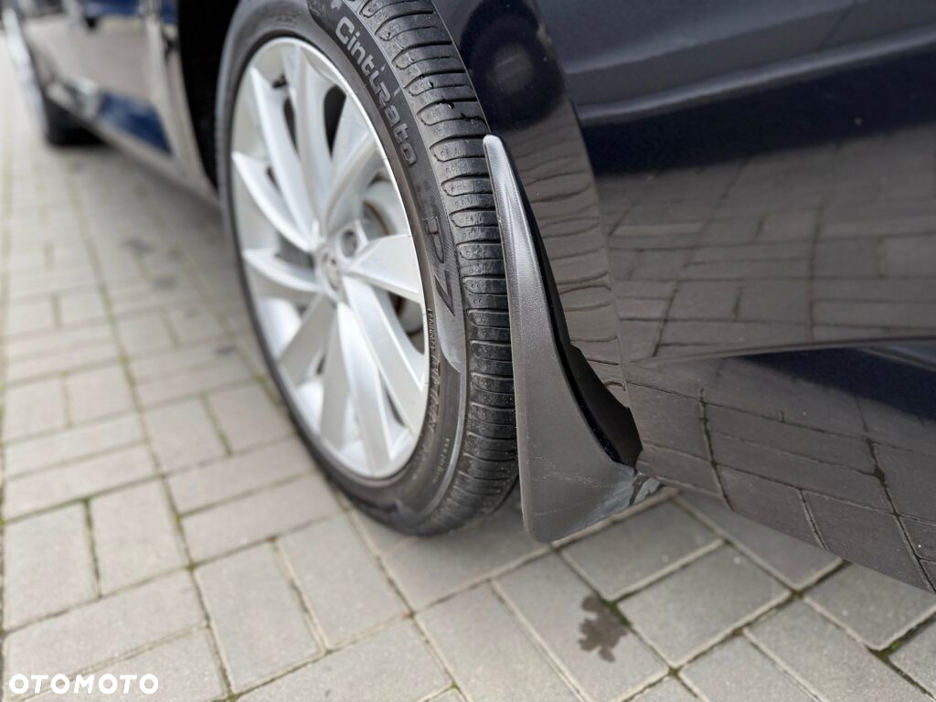 Skoda Superb 2.0 TDI Style DSG - 8