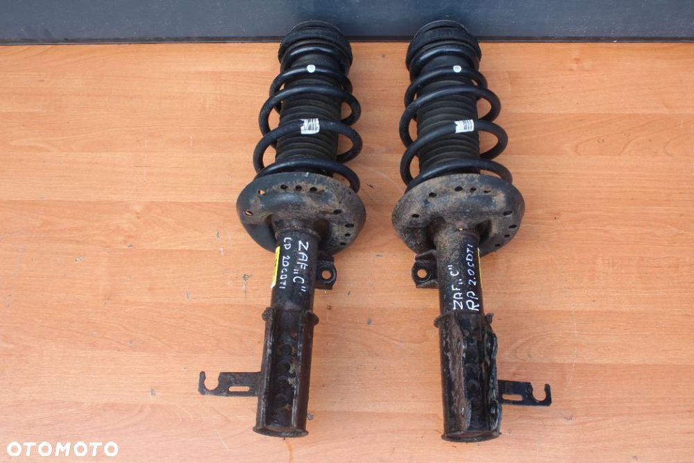 AMORTYZATOR MACPERSON PRAWY PRZEDNI OPEL ZAFIRA C 2.0 CDTI - 1