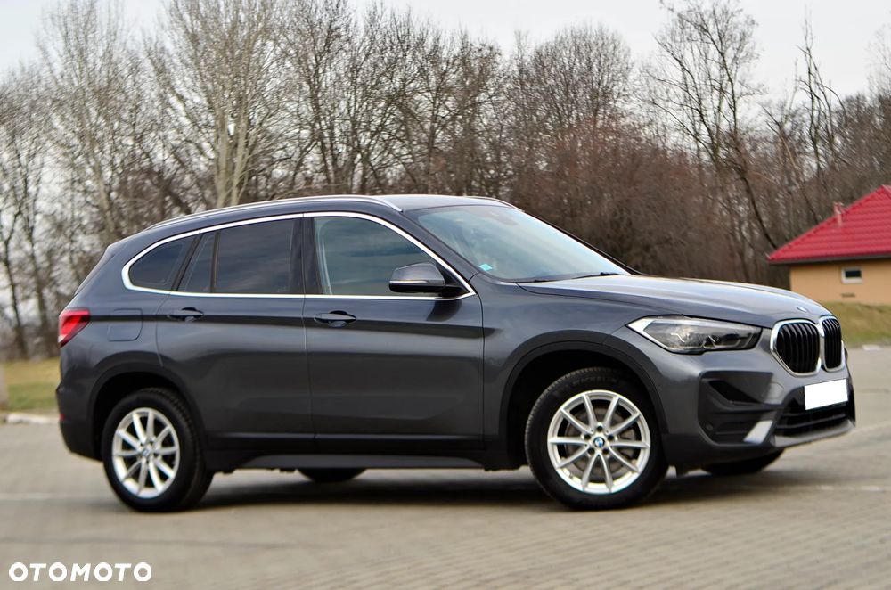 BMW X1 sDrive18d Business Edition - 12