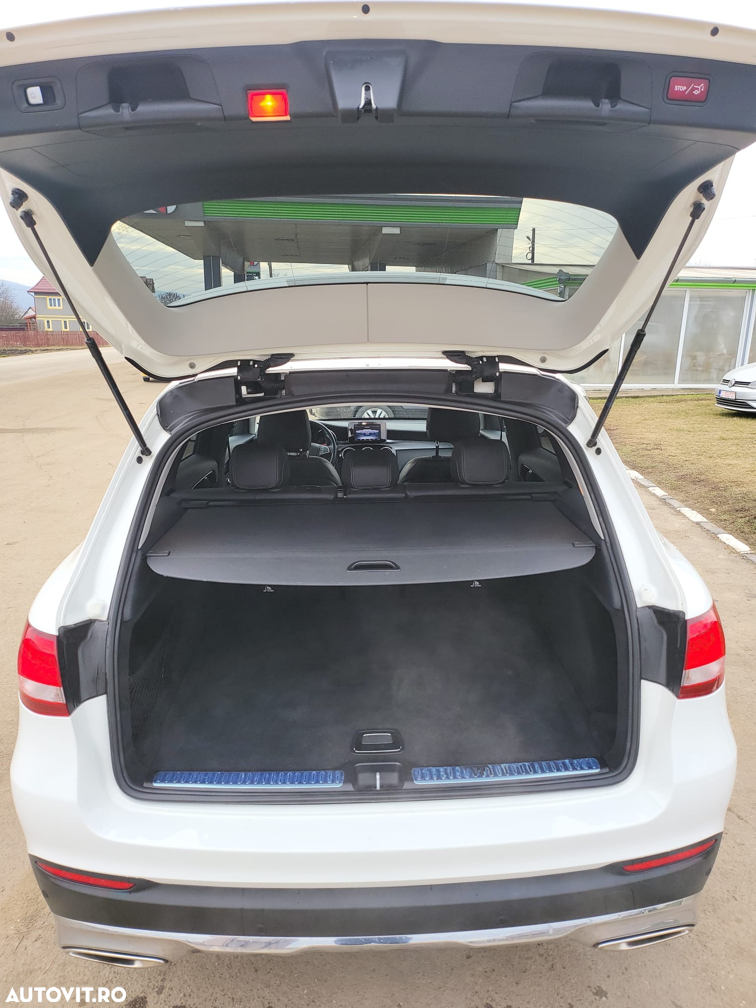 Mercedes-Benz GLC 250 4Matic 9G-TRONIC - 10