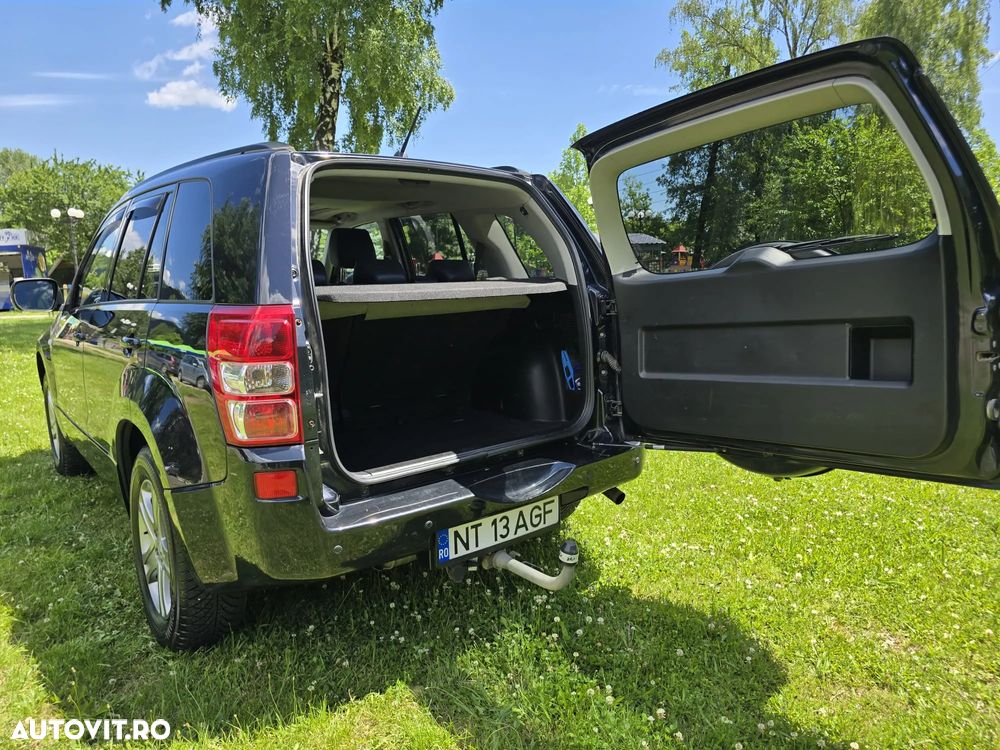 Suzuki Grand Vitara 1.9 DDIS JLX Navi - 23
