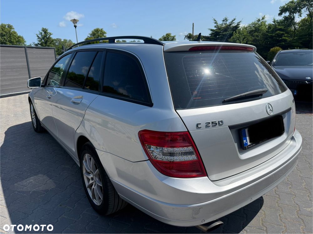 Mercedes-Benz Klasa C 250 T CDI DPF Automatik BlueEFFICIENCY - 3