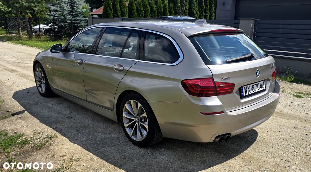 BMW Seria 5 530d xDrive Sport-Aut Luxury Line - 7