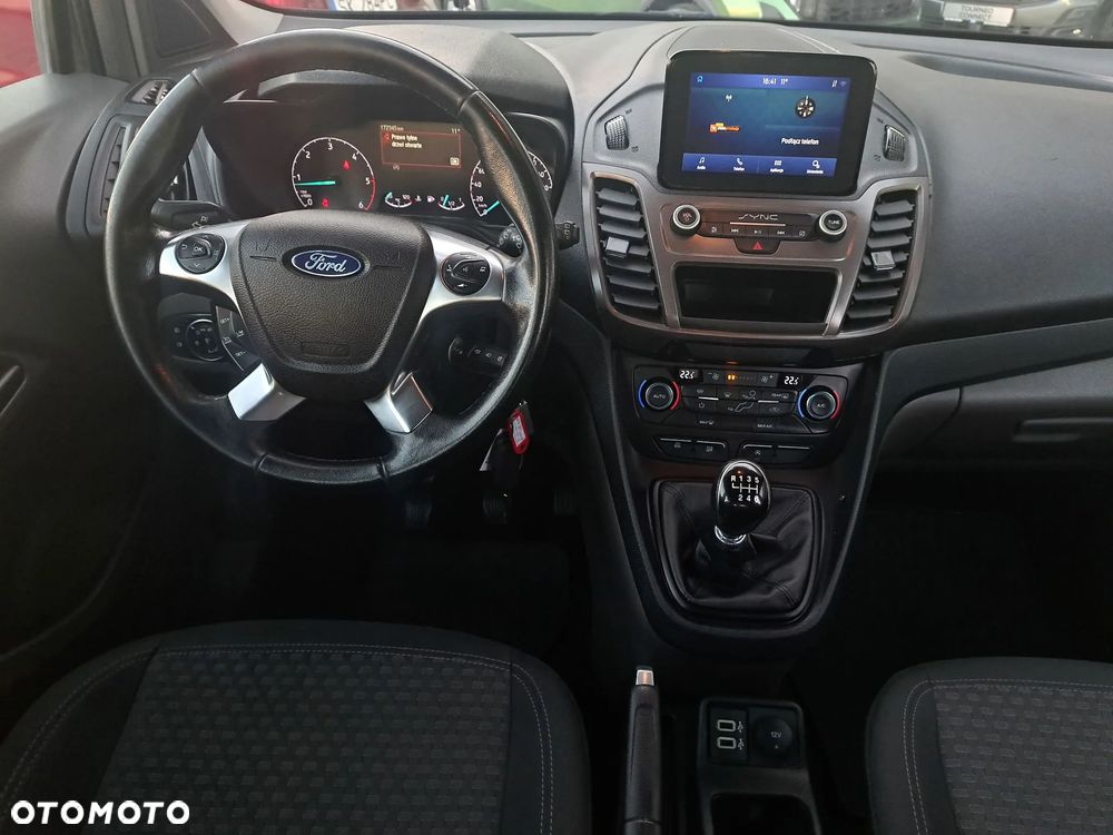 Ford Transit Connect - 17