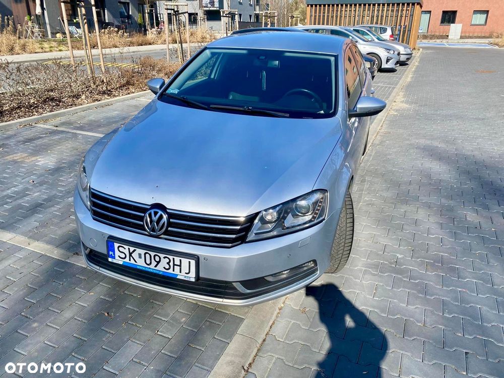 Volkswagen Passat 2.0 TDI Comfortline DSG - 4