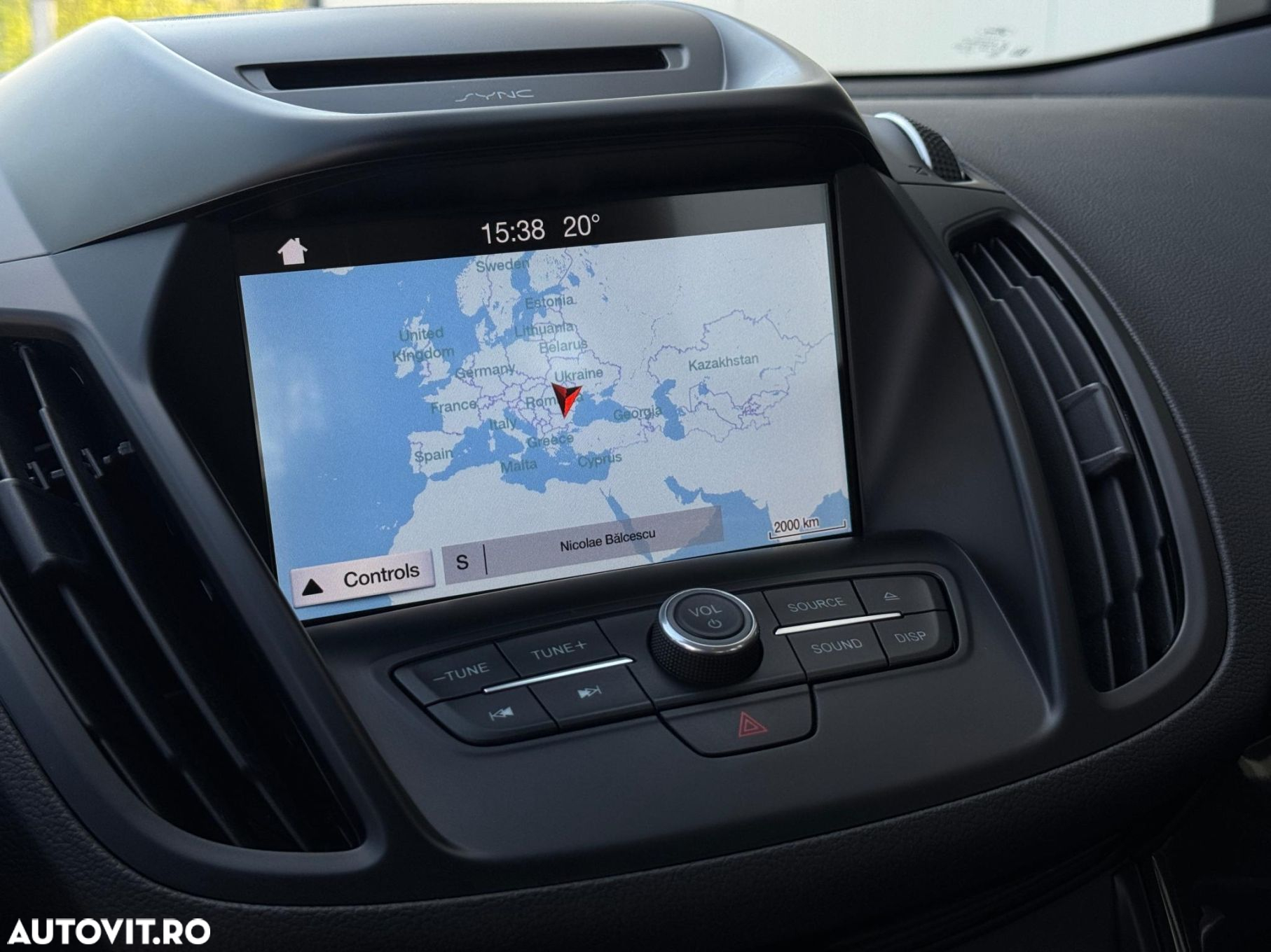 Ford Kuga - 10