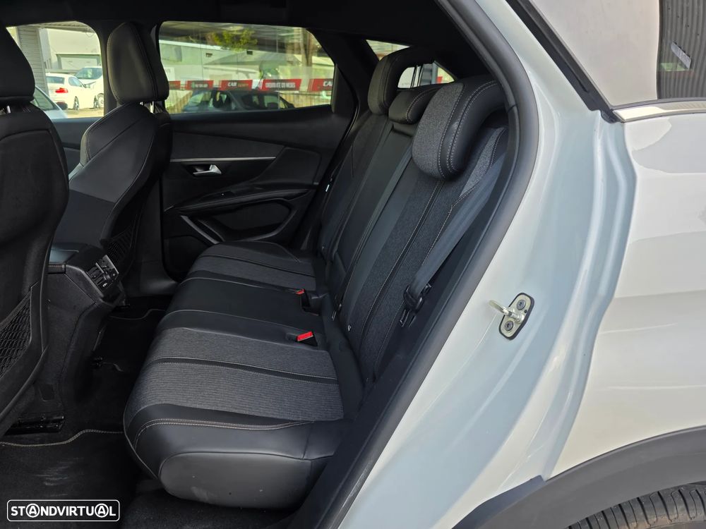 Peugeot 3008 1.5 BlueHDi GT Line EAT8 - 35