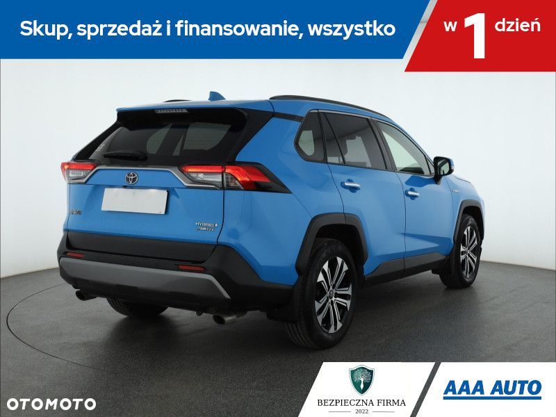 Toyota RAV4 - 6
