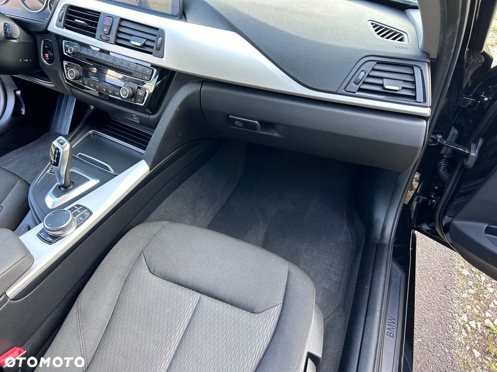 BMW Seria 3 318d Advantage - 11