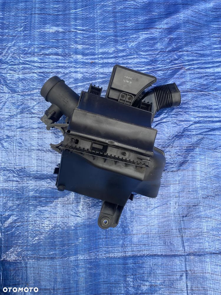 OBUDOWA FILTRA POWIETRZA PRZEPŁYWOMIERZ BMW E46 1.6; 1.8; 1.9 benzyna - 4