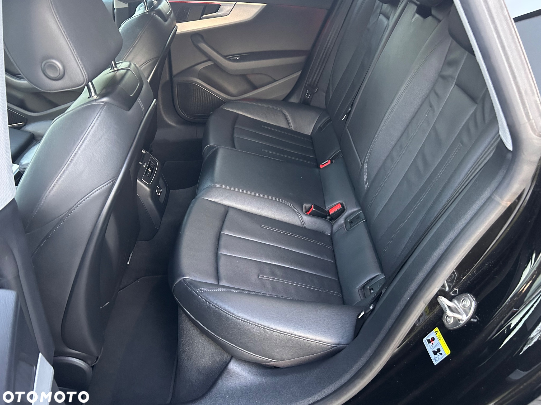 Audi A5 Sportback 40 TFSI S tronic S line - 4