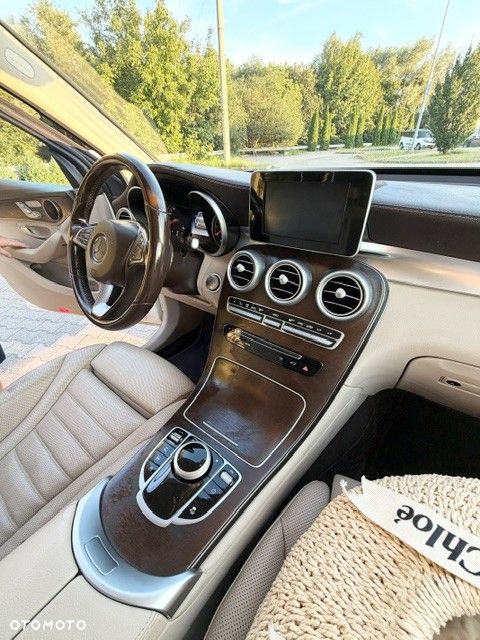 Mercedes-Benz GLC - 15