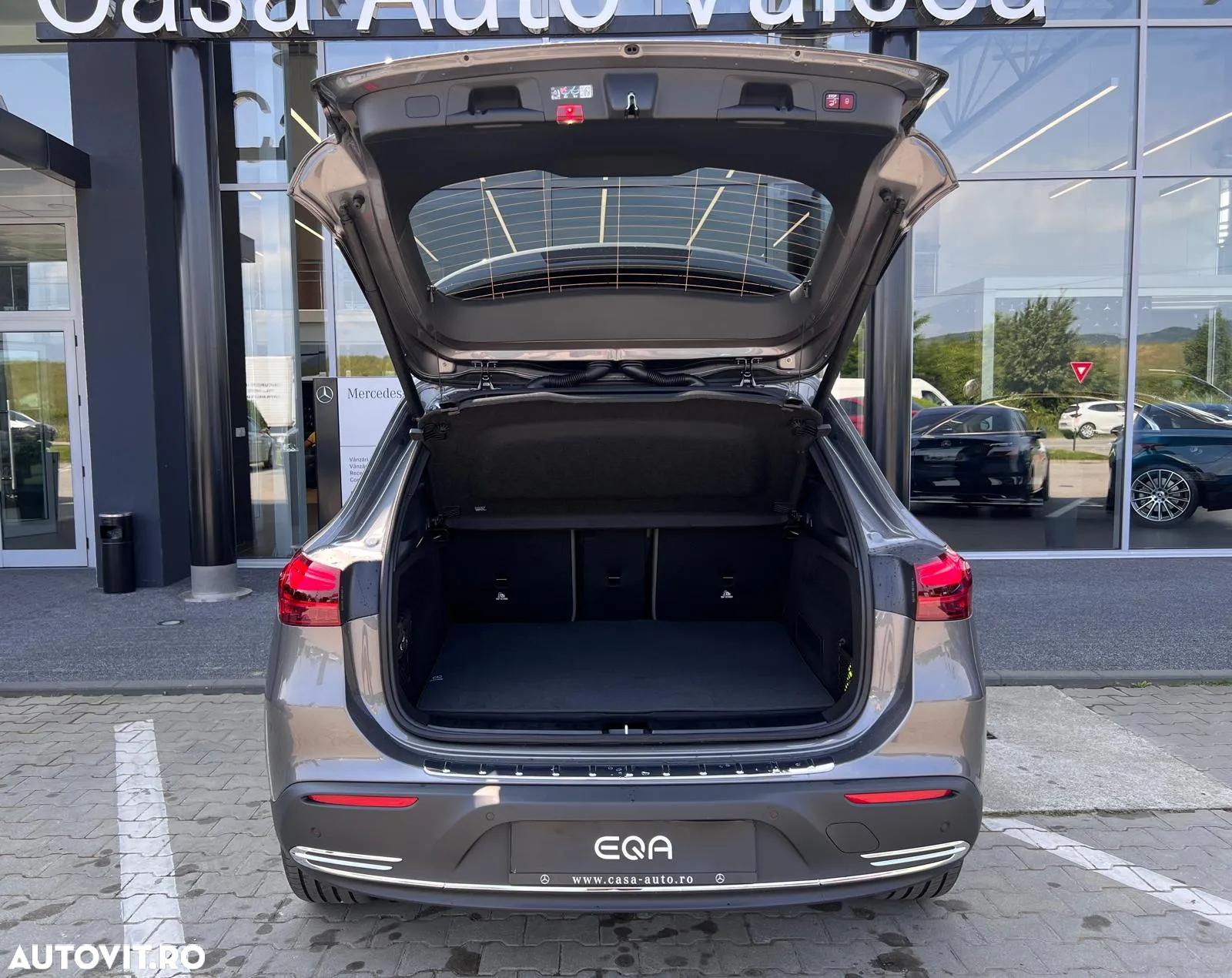 Mercedes-Benz EQA 250+ - 4