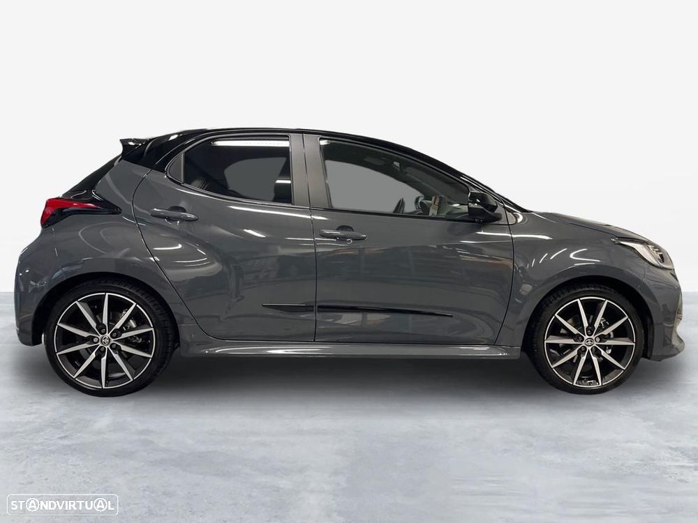 Toyota Yaris - 22