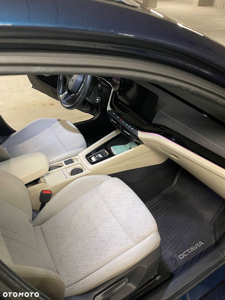 Skoda Octavia 2.0 TDI SCR Style DSG - 13