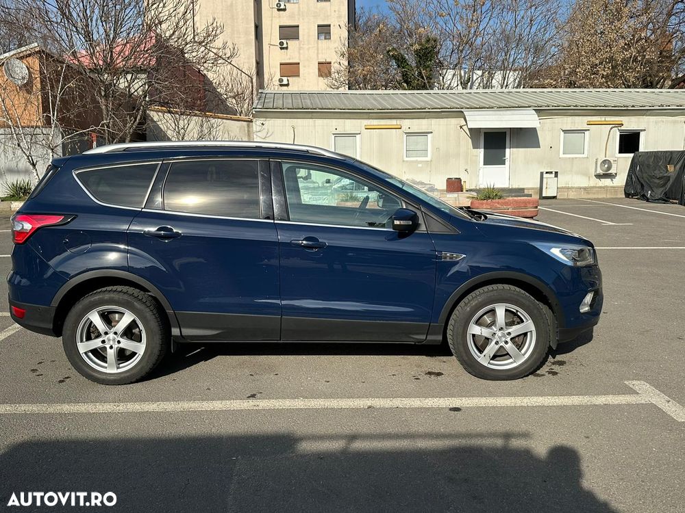 Ford Kuga 2.0 TDCi 4WD Powershift Titanium - 6