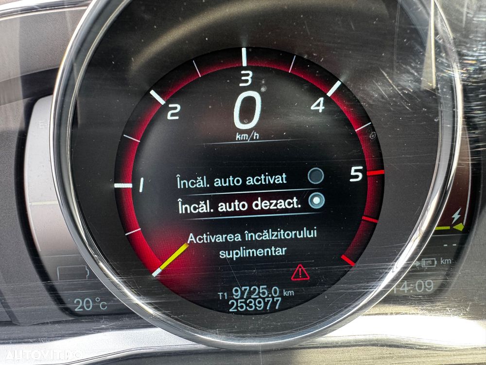 Volvo V60 D6 Plug-In-Hybrid AWD Geartronic Pure Limited - 34