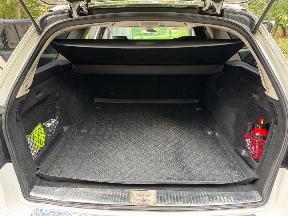 Mercedes-Benz Klasa E 200 BlueTEC 7G-TRONIC - 16