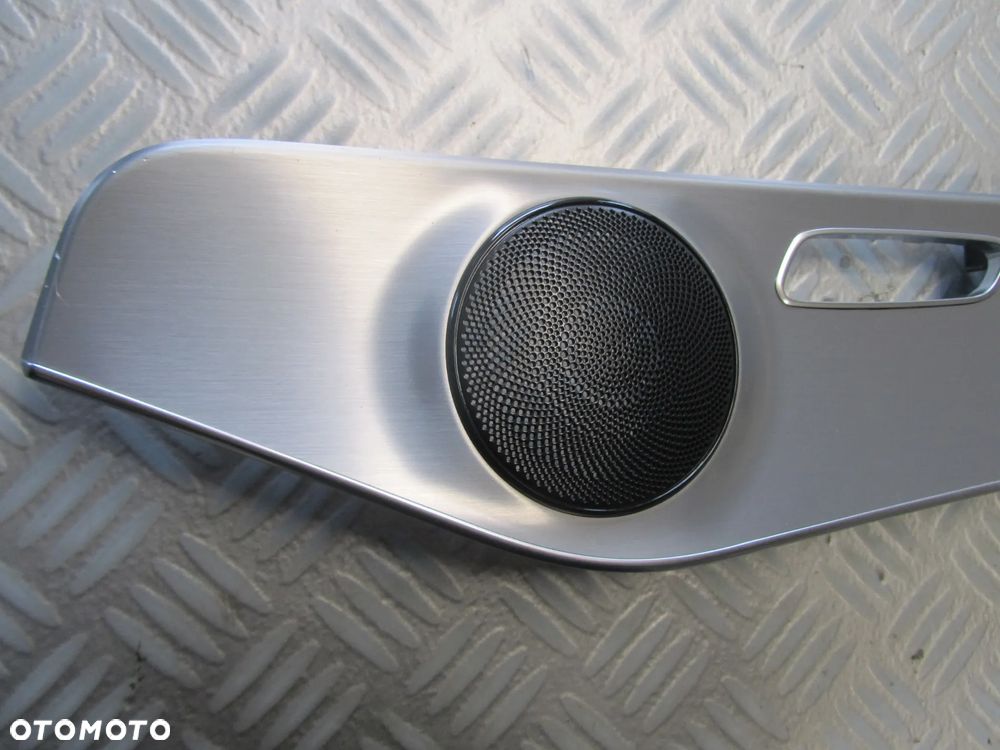 listwa 2537203600 - 2