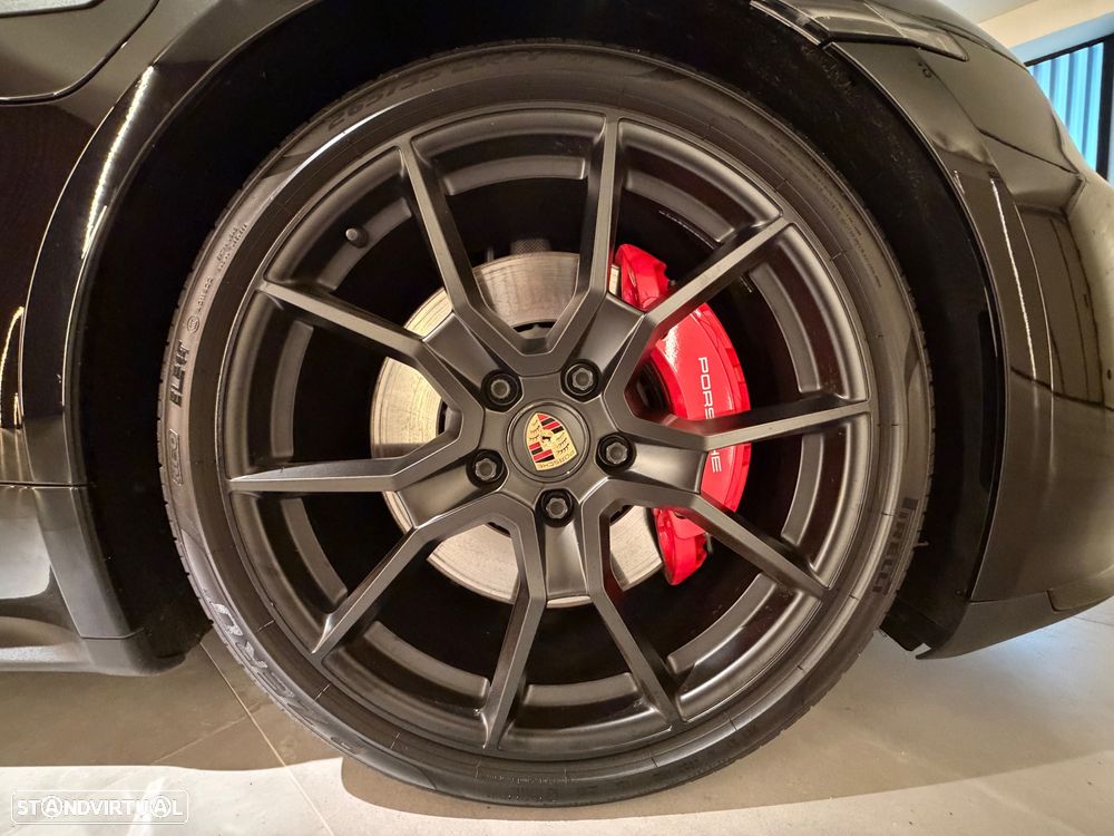 Porsche Taycan GTS - 19