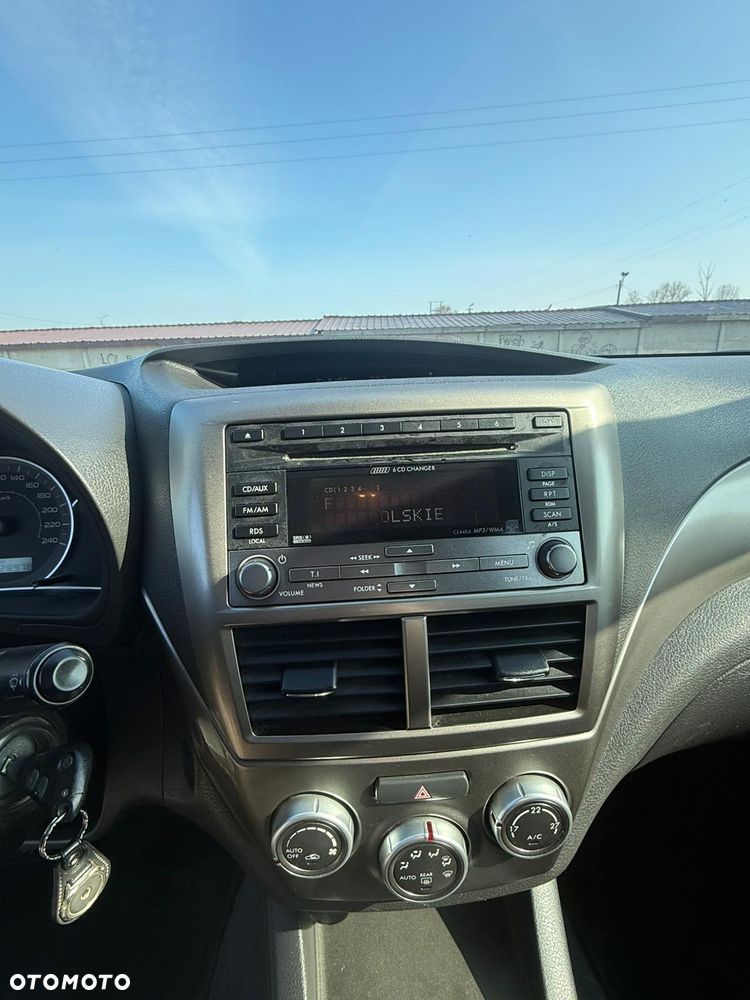 Subaru Impreza - 14