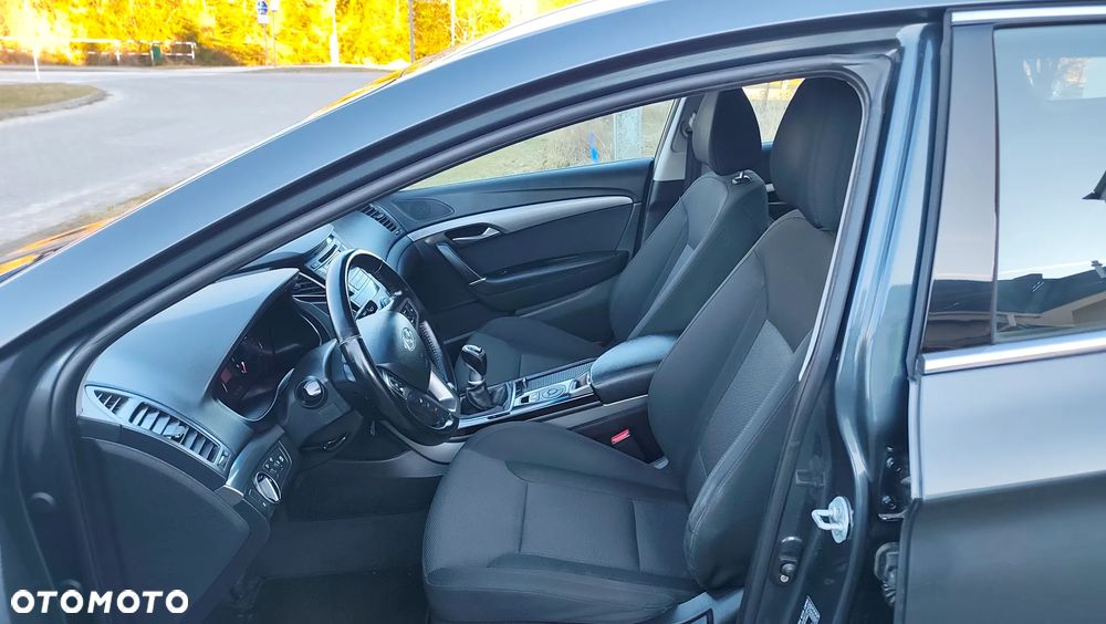 Hyundai i40 Kombi blue 1.6 Family+ - 3