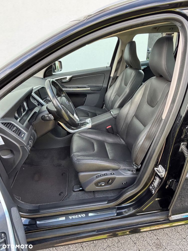 Volvo XC 60 D4 Geartronic Summum - 29
