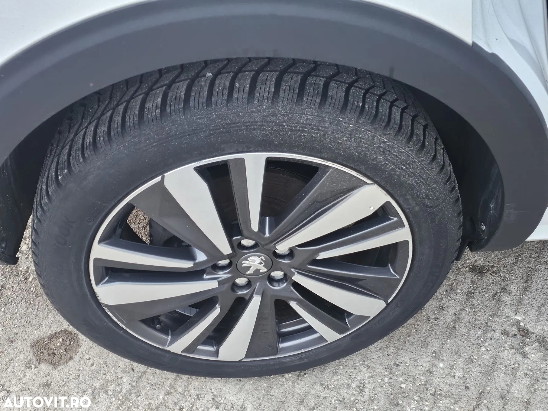 Peugeot 5008 1.2 Puretech Turbo s&s GT-Line - 23