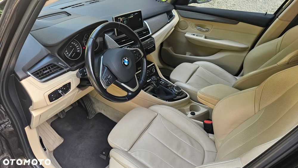 BMW Seria 2 218i Luxury Line - 16