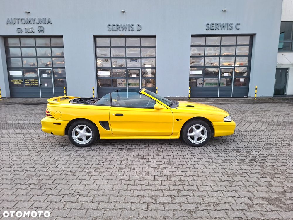 Ford Mustang - 9
