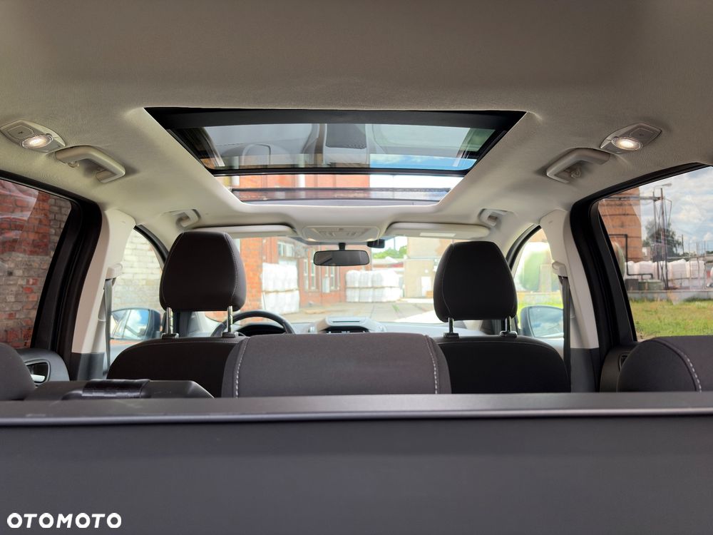 Ford Kuga 2.0 TDCi 4x4 Titanium - 25