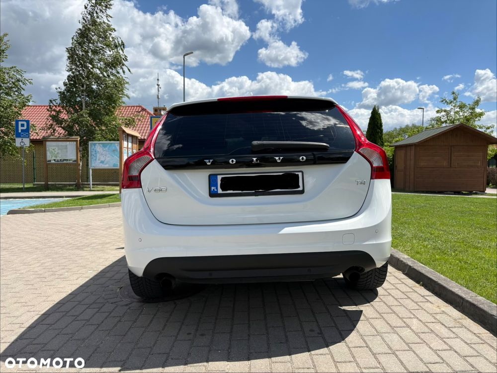 Volvo V60 T4 Geartronic Powershift Momentum - 10