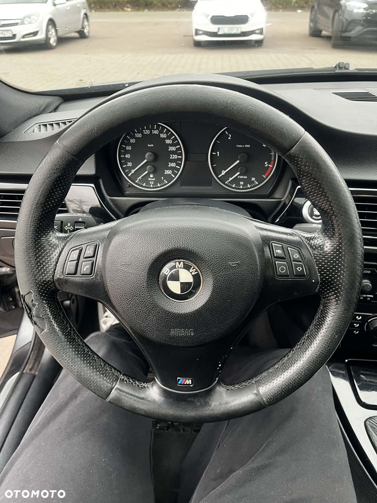 BMW Seria 3 320d - 11