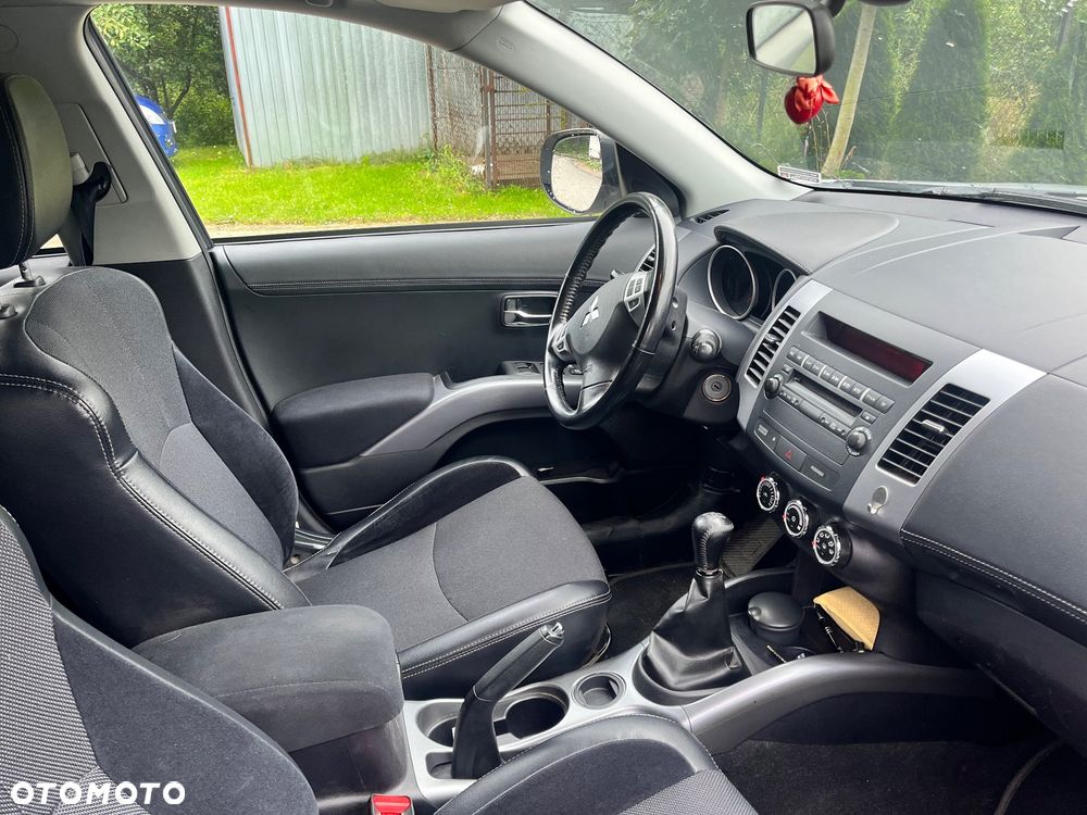 Mitsubishi Outlander 2.0 2WD - 7