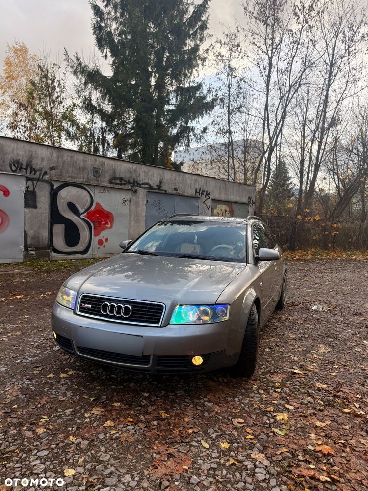 Audi A4 Avant - 16