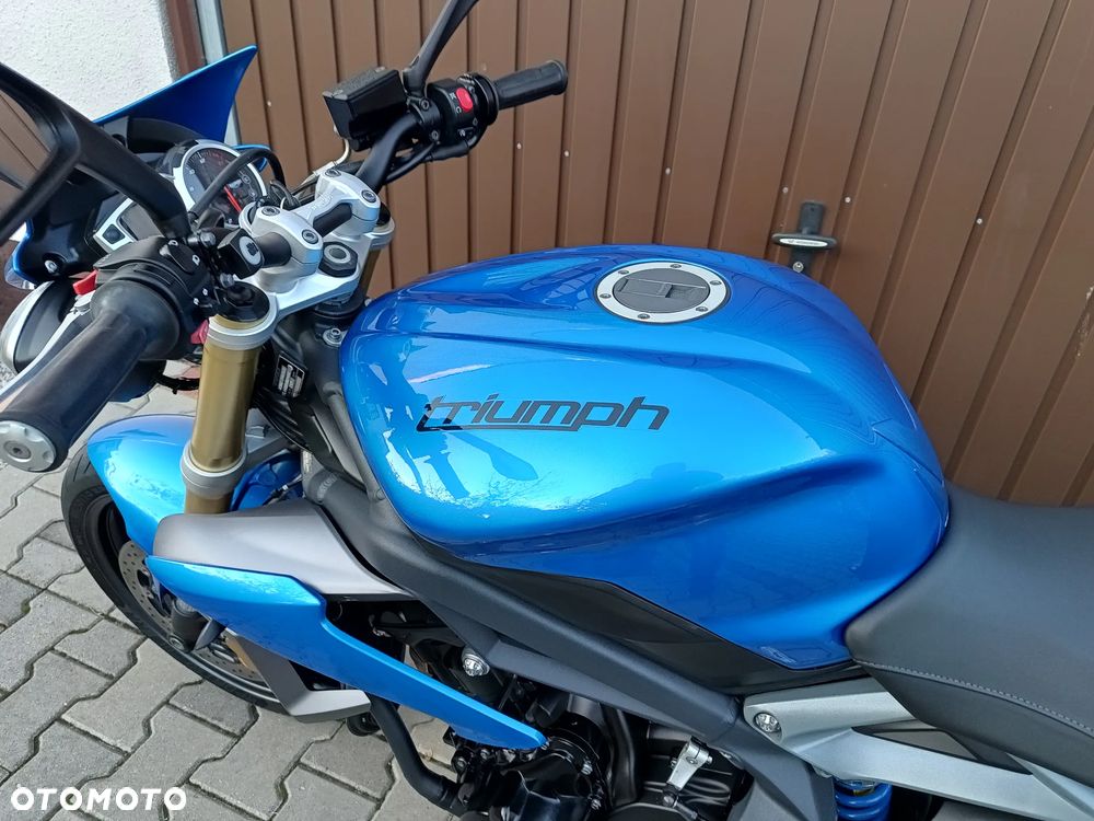 Triumph Street Triple - 29