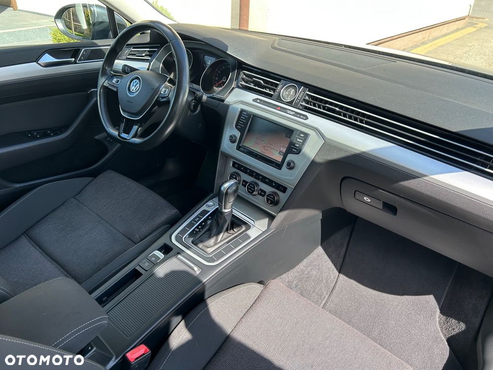 Volkswagen Passat Variant 2.0 TDI SCR DSG Comfortline - 10