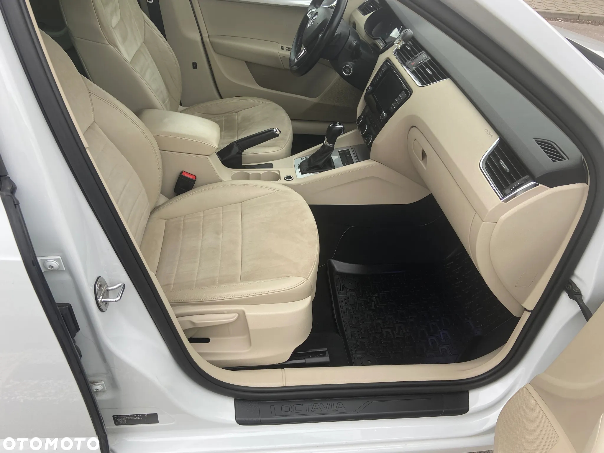 Skoda Octavia 1.4 TSI Style DSG - 12