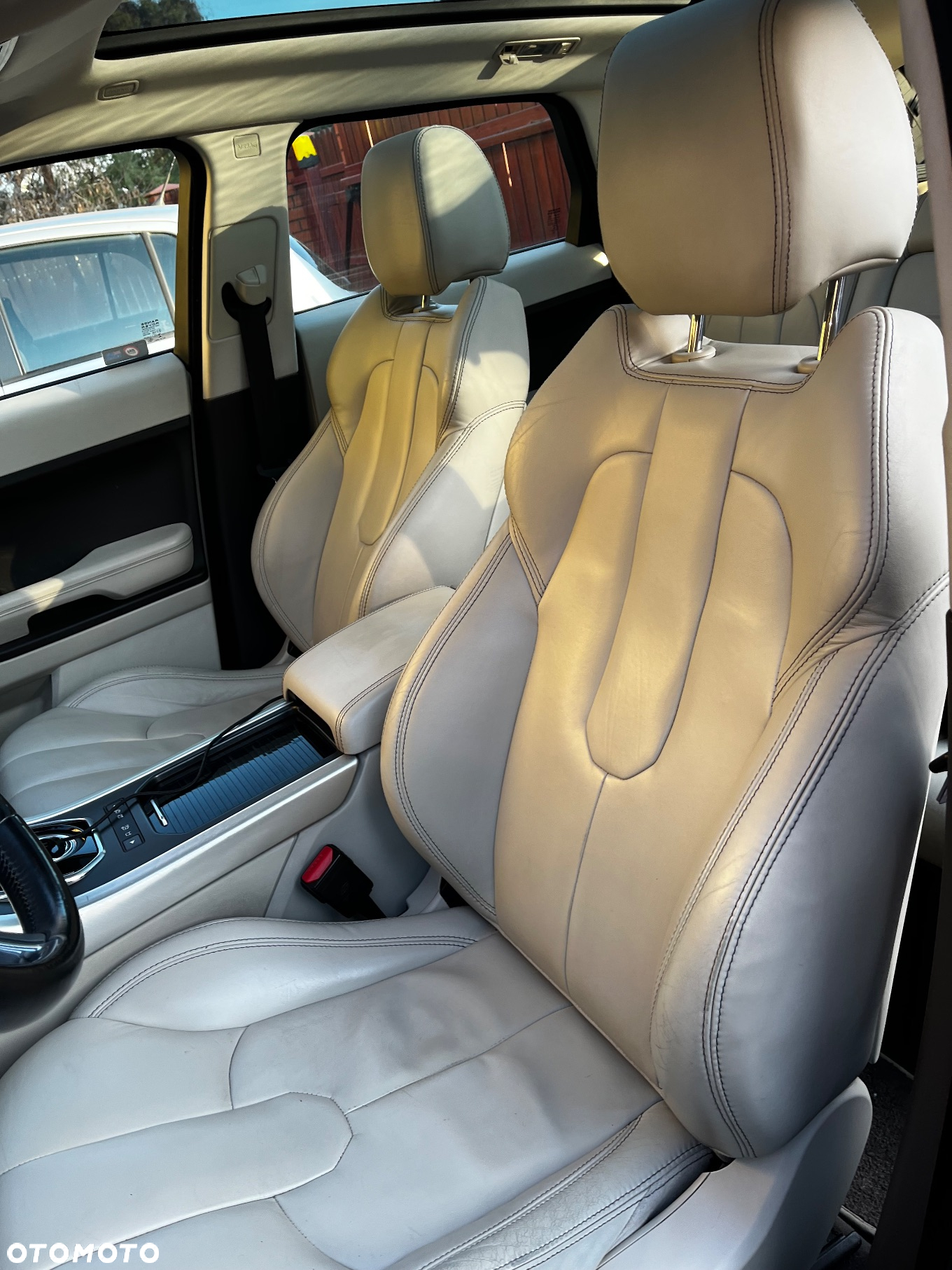 Land Rover Range Rover Evoque 2.0Si4 Prestige - 11