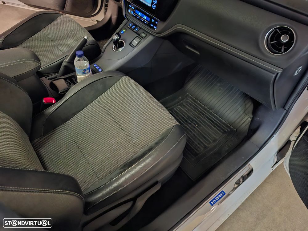 Toyota Auris Touring Sports 1.8 HSD Exclusive +TSS+Navi - 10