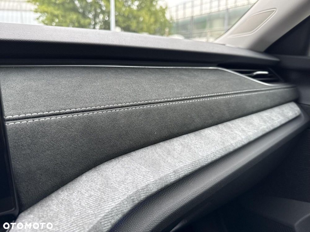 Skoda Octavia 1.5 TSI mHEV Selection DSG - 17