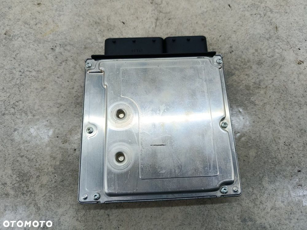 KOMPUTER, STEROWNIK BMW 3 E90 7799854 0281012880   2.0D - 4