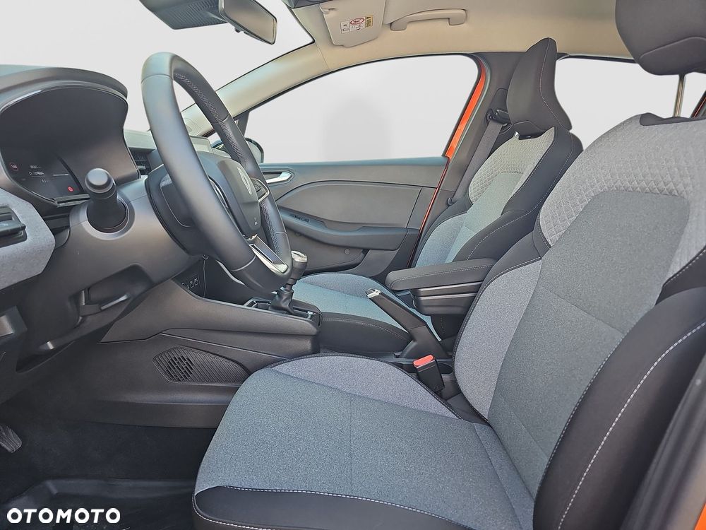 Renault Clio 1.0 TCe Evolution - 15