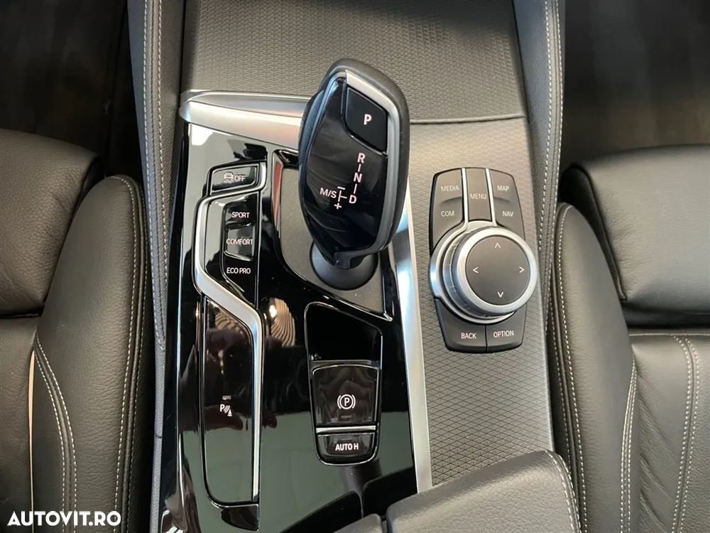 BMW Seria 5 540i xDrive Aut. Sport Line - 17