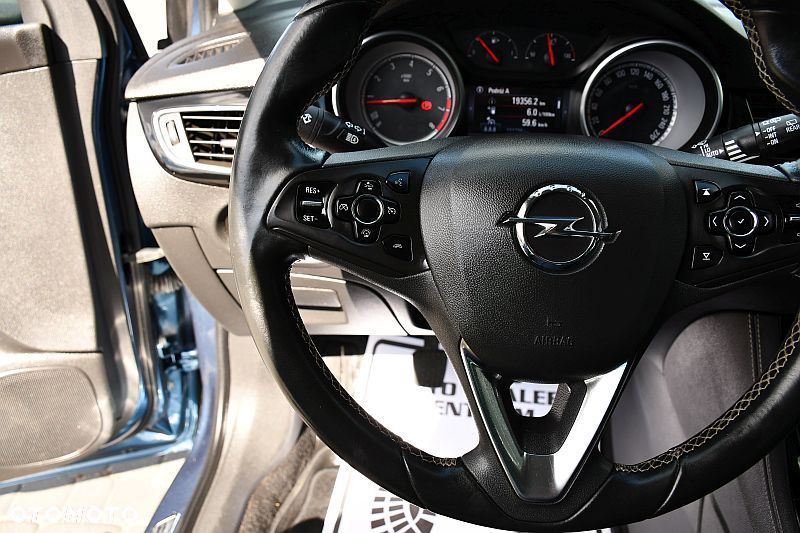 Opel Astra 1.4 Turbo Start/Stop Innovation - 17