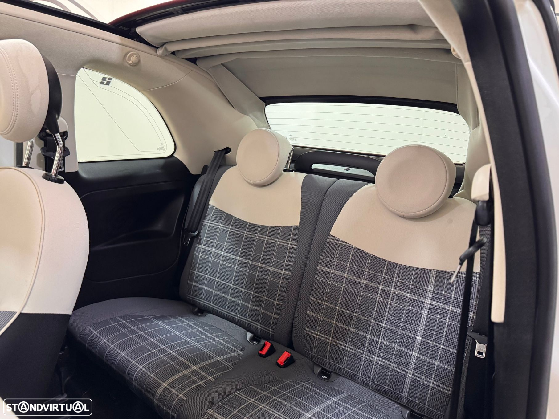 Fiat 500C 1.0 Hybrid Lounge - 22