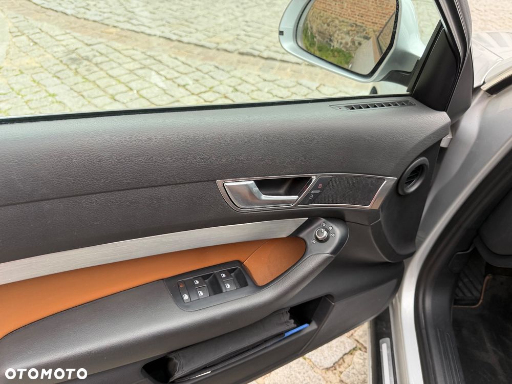Audi A6 Avant 3.0 TDI DPF quattro tiptronic - 14
