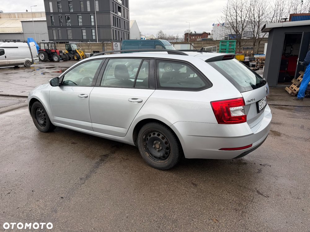 Skoda Octavia 1.6 TDI SCR Ambition - 8
